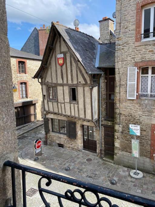 Appartement En Plein Coeur Historique De Dinan Ngoại thất bức ảnh